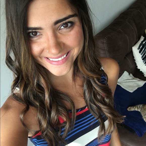 Meet your Posher, Erica - Picture 1 of 1